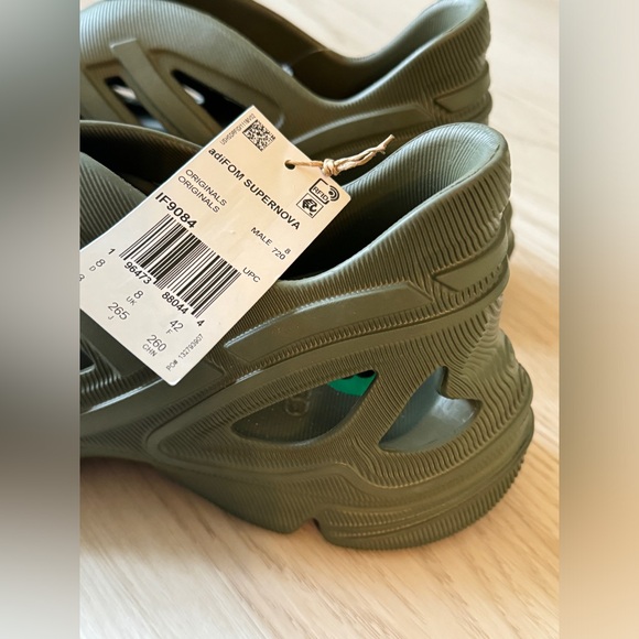 NEW MEN'S Adidas AdiFom supernova OLIVE GREEN SHOES SANDALS SNEAKERS 8 EURO 42 - Picture 2 of 7